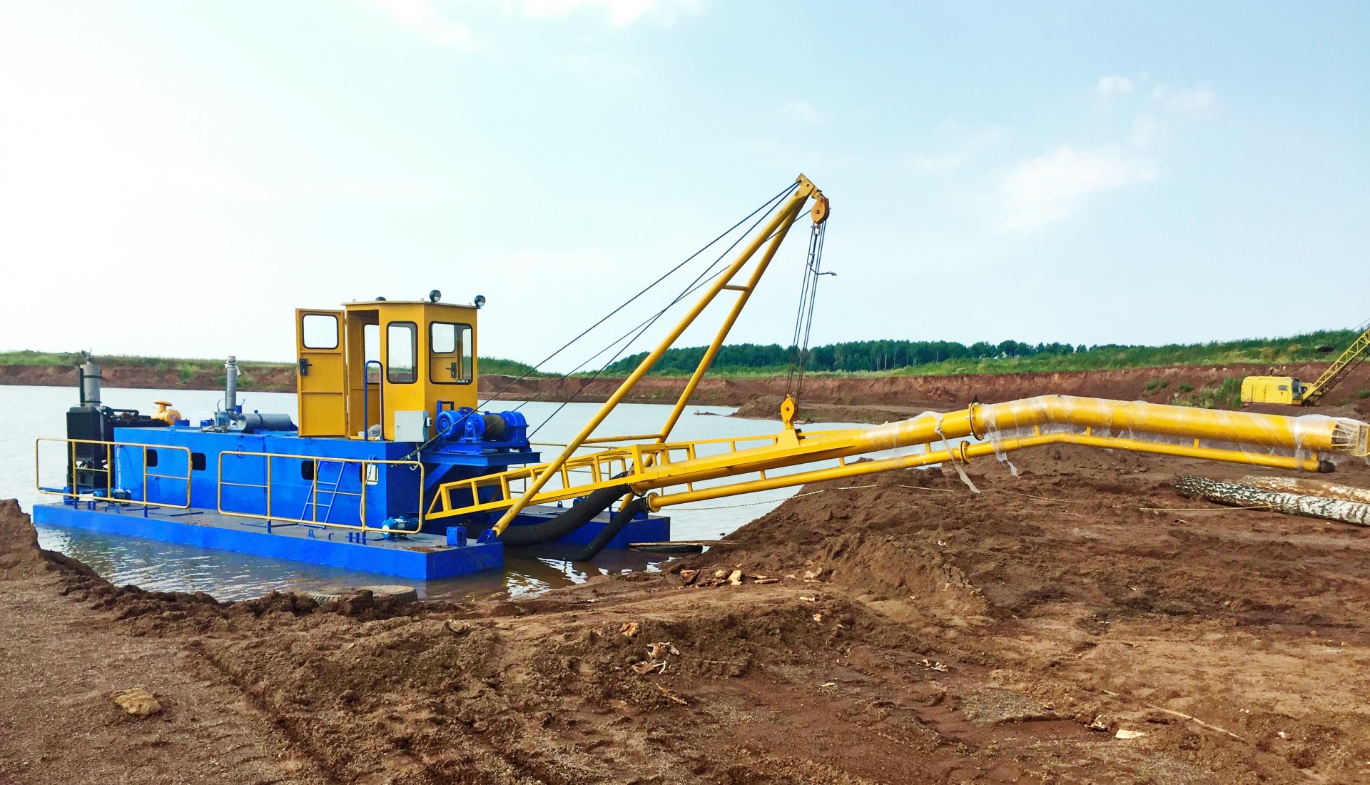 земснаряд в аренду - Amphitech